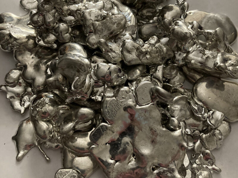 Sou comprador de estanho puro e sucatas de estanho em geral