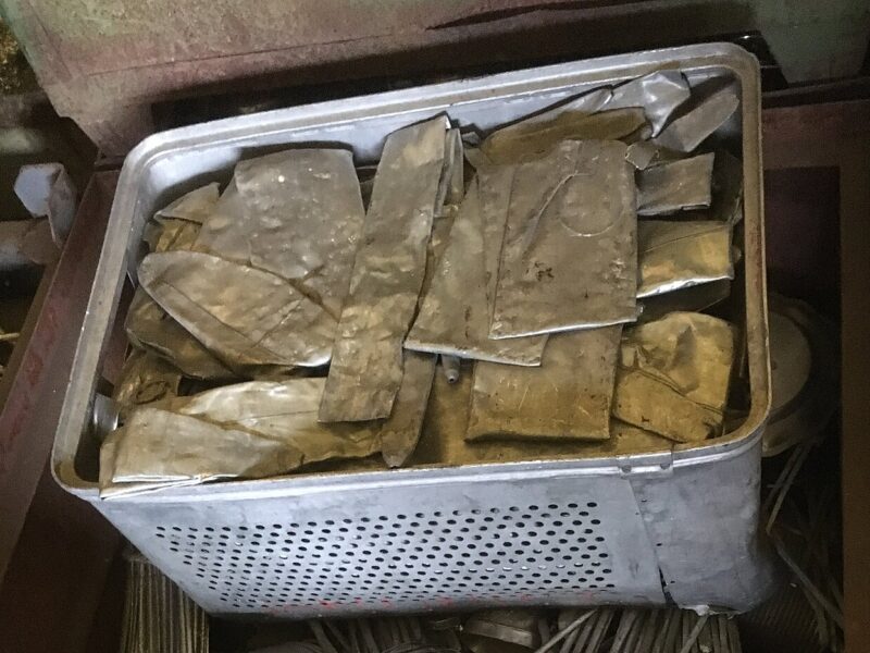 Compro estanho, borras de estanho, sucatas de estanho de todas as formas