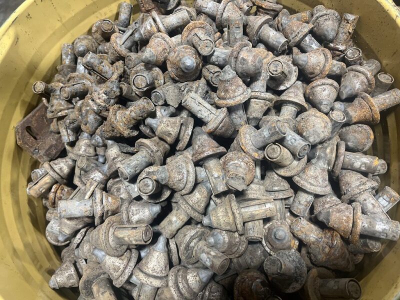 Compro sucatas de tungstenio e metal duro sucatas de todos os tipos